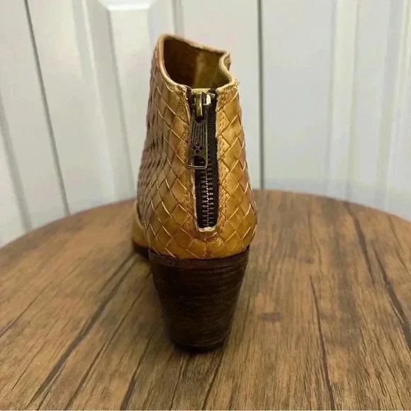 Patricia Nash Rosetta Peep-Toe Ankle Boots Italian Leather Tan Brown Size 10 - Picture 9 of 16